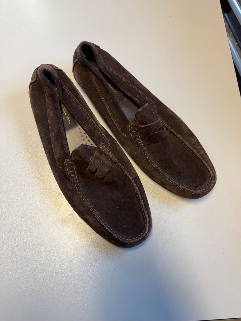 TO BOOT NEW YORK Men's Suede Loafer Size 12 In Chocolate